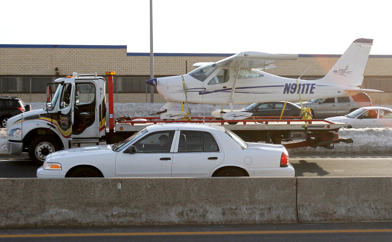 Illustration for article titled Behold the Weird Glory of Airplanes Driving on Roads